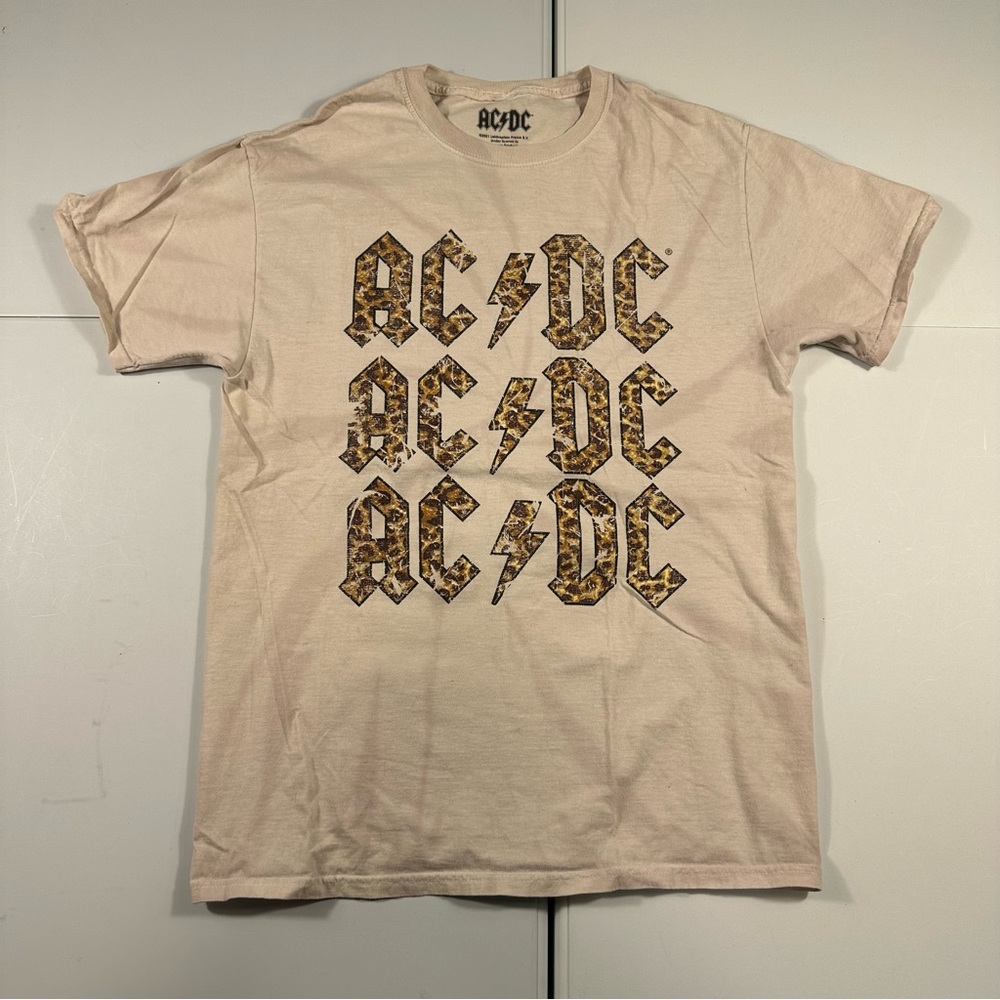 AC/DC band shirt tie dye tan women’s size small grunge